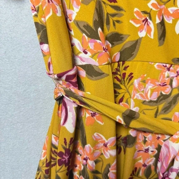 Donna Morgan Women’s Floral Print Yellow Dress Belted size 14 - Picture 9 of 10